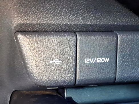 Certified 2022 Toyota Camry LE image 19