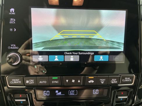 Used 2024 Honda Odyssey Touring image 19