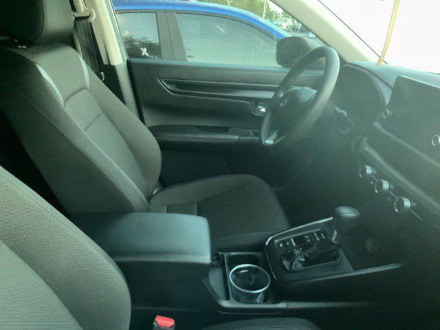 Used 2025 Honda CR-V LX image 5