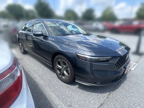 Used 2023 Honda Accord EX image 3