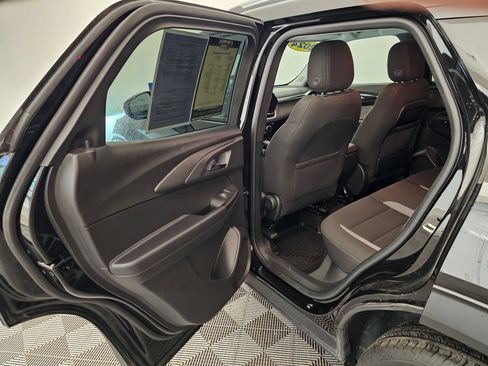 Used 2024 Chevrolet TrailBlazer LT w/ Driver Confidence Package FWD image 19