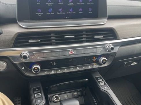 Used 2022 Kia Telluride SX w/ SX Prestige Package image 28