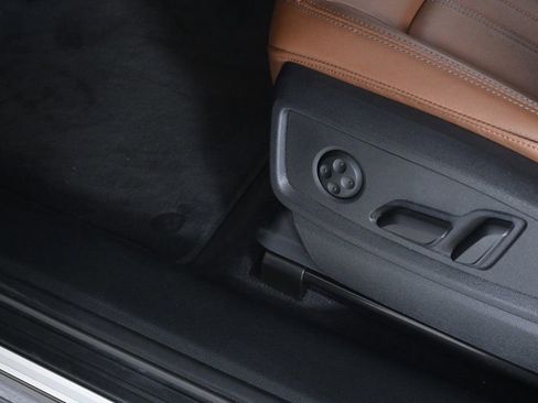 Used 2023 Audi Q5 2.0T Premium image 19