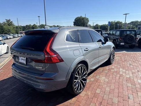 Used 2022 Volvo XC60 B5 Momentum w/ Protection Package Premier FWD image 36
