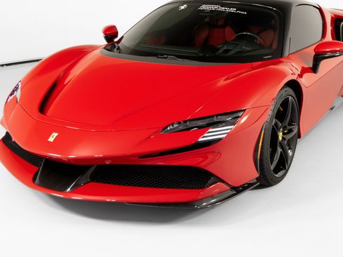 Certified 2022 Ferrari SF90 Stradale AWD/4WD image 29