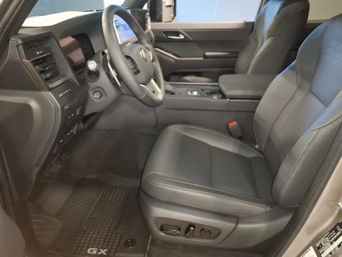 New 2026 Lexus GX 550 AWD/4WD image 5