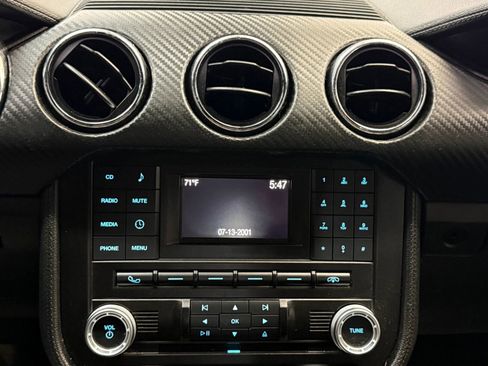 Used 2015 Ford Mustang Coupe image 27