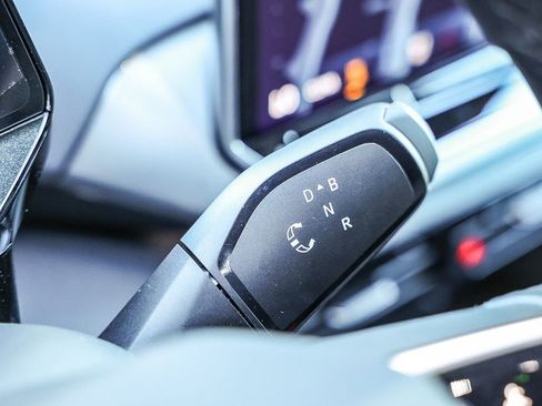 New 2026 Volkswagen ID.4 Pro S image 34