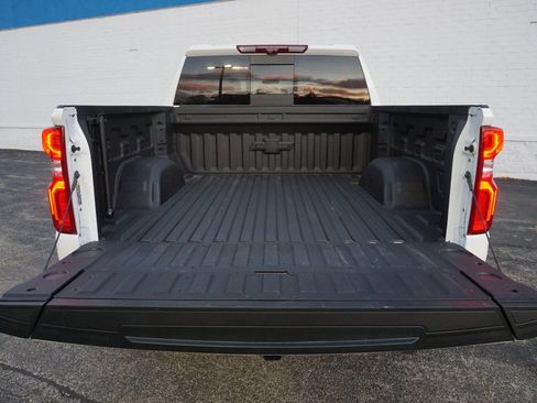 Certified 2025 Chevrolet Silverado 1500 ZR2 w/ Technology Package image 33