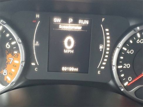 Used 2017 Jeep Renegade Sport w/ Power & Air Group image 19