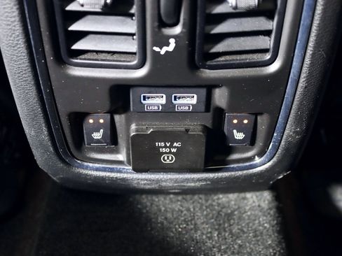 Used 2021 Jeep Grand Cherokee Overland image 25