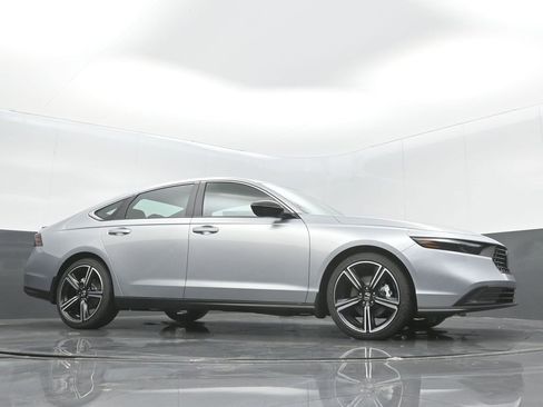 New 2025 Honda Accord Sport image 28