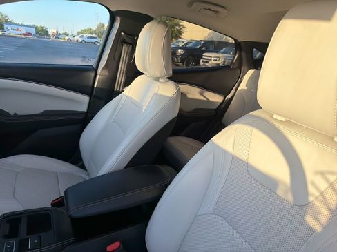 Used 2025 Ford Mustang Mach-E Premium image 17