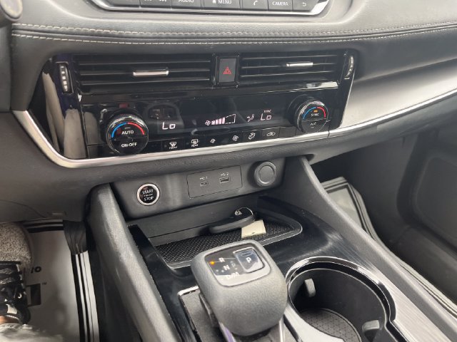 Used 2021 Nissan Rogue SV AWD/4WD image 19
