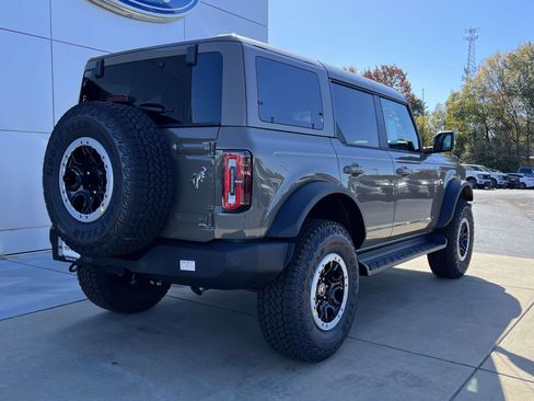 New 2025 Ford Bronco Outer Banks w/ Sasquatch Package image 4