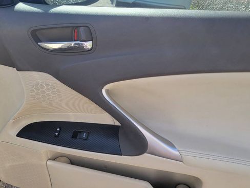 Used 2010 Lexus IS 250 w/ Preferred Accessory Package RWD image 25