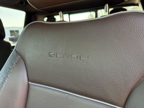 Used 2024 GMC Sierra 2500 Denali w/ Denali Reserve Package AWD/4WD image 26