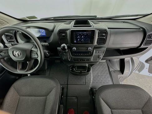 Used 2025 RAM ProMaster 2500 w/ U-Haul Equipment Group FWD image 10