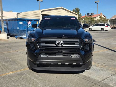 Certified 2025 Toyota Tacoma SR5 image 2