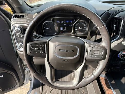 Used 2022 GMC Sierra 2500 Denali w/ Denali Ultimate Package image 15