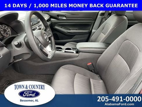Used 2024 Nissan Altima 2.5 SV image 15