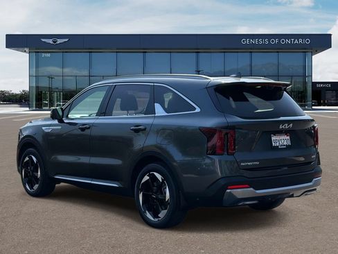 Used 2025 Kia Sorento SX Prestige AWD/4WD image 4