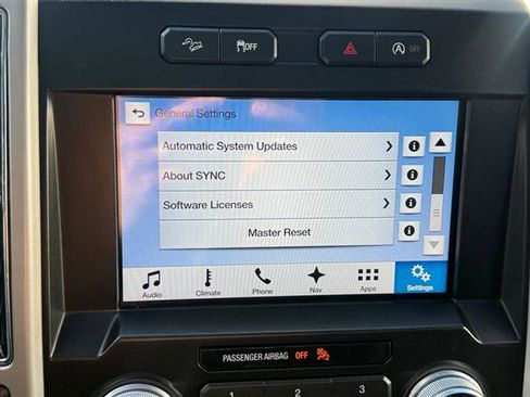 Used 2018 Ford F150 Lariat w/ Equipment Group 502A Luxury AWD/4WD image 28