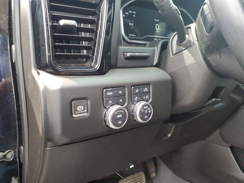 Used 2024 GMC Sierra 2500 AT4 w/ AT4 Premium Plus Package AWD/4WD image 10
