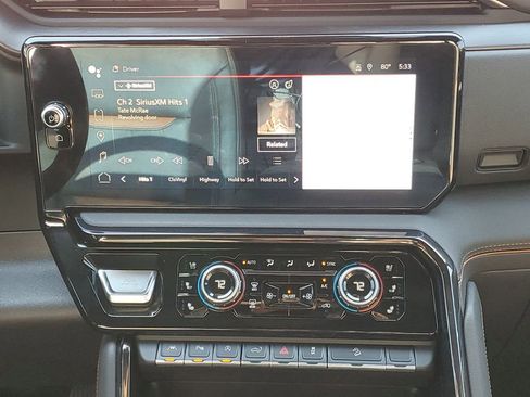 Used 2024 GMC Sierra 1500 AT4 w/ Technology Package image 30