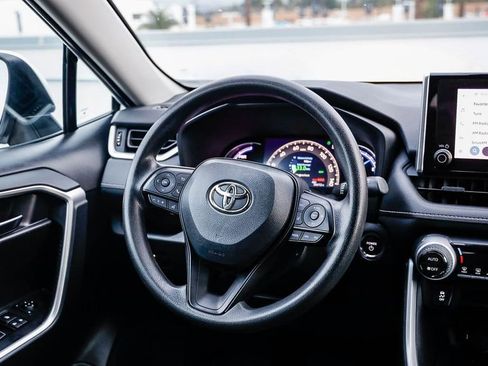 Used 2024 Toyota RAV4 XLE image 16