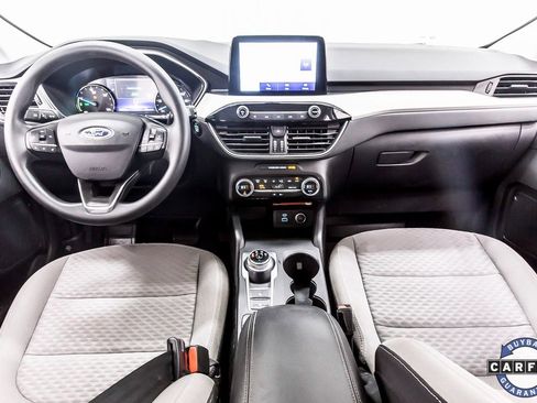 Used 2021 Ford Escape SE image 16