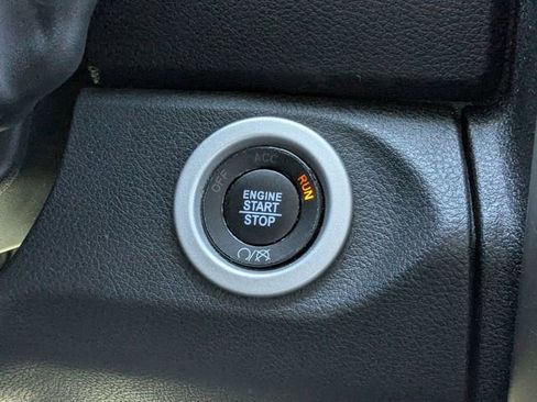 Used 2017 RAM 2500 Laramie image 28