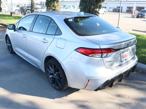 Used 2023 Toyota Corolla SE image 8