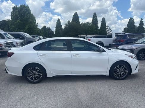 Used 2023 Kia Forte GT-Line w/ GT-Line Premium Package FWD image 4