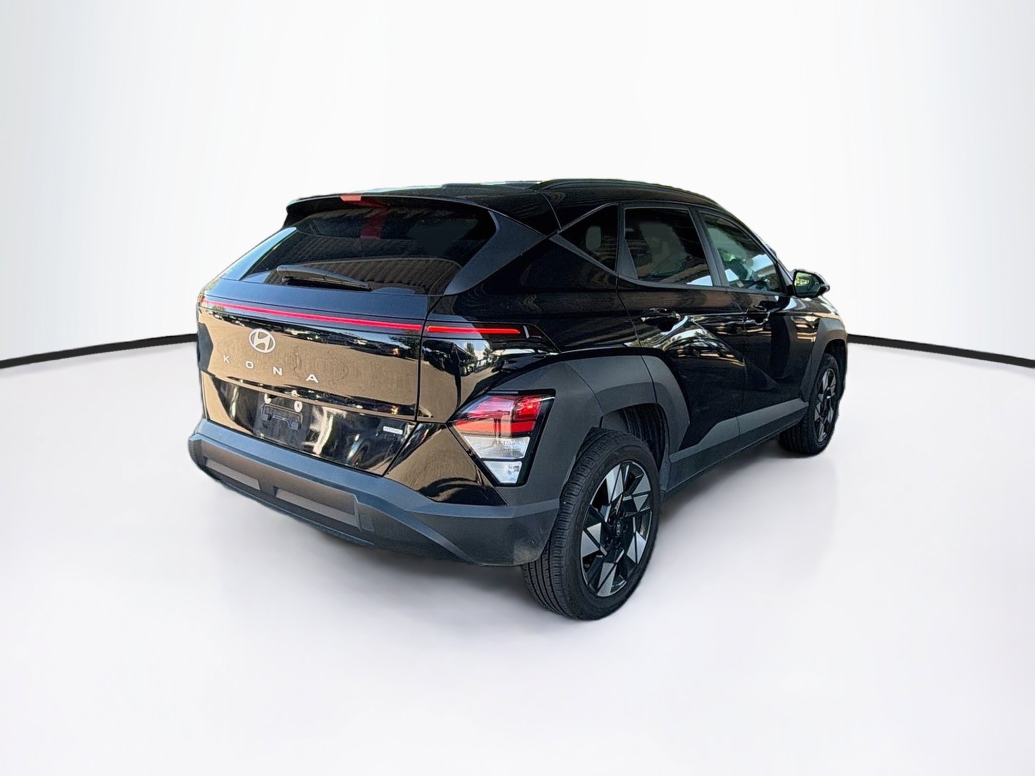 Used 2025 Hyundai Kona SEL AWD/4WD image 9