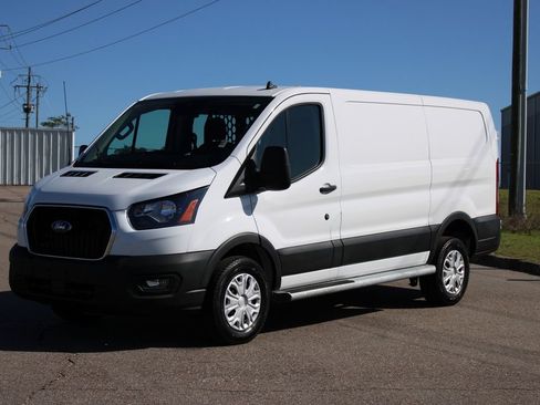 Used 2025 Ford Transit 250 Low Roof w/ Exterior Upgrade Package RWD image 2