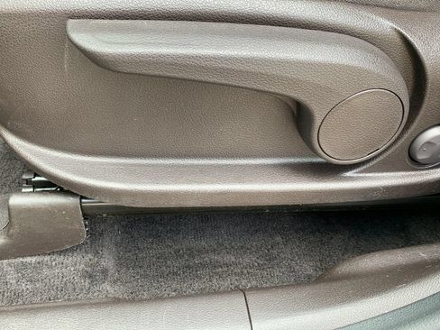 Used 2020 Hyundai Santa Fe SE FWD image 19