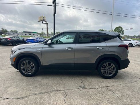 Used 2022 Kia Seltos LX image 10