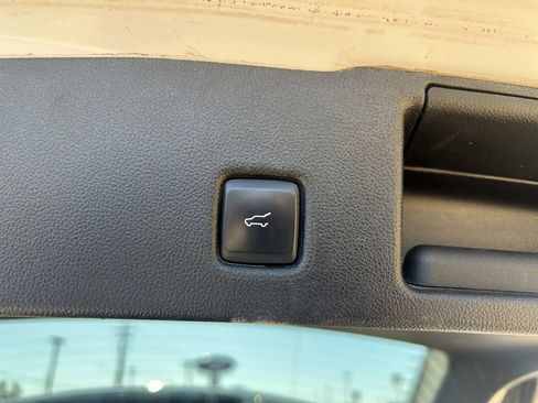 Certified 2020 Ford Escape SEL image 33