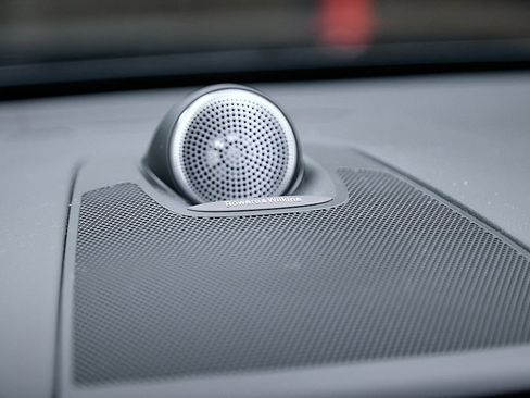 Certified 2023 Volvo XC60 B6 Ultimate w/ Protection Package Premier image 30