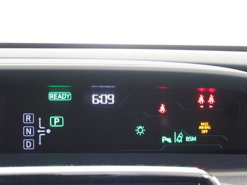 Certified 2019 Toyota Prius Prime Advanced w/ Carpet Mat Package FWD image 23
