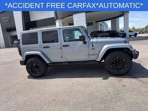 Used 2016 Jeep Wrangler Unlimited Sahara w/ Dual Top Group image 14