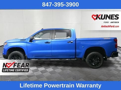 Used 2025 Chevrolet Silverado 1500 LT Trail Boss w/ LPO, Dark Essentials Package AWD/4WD image 6