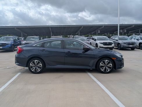 Used 2017 Honda Civic EX-T image 6