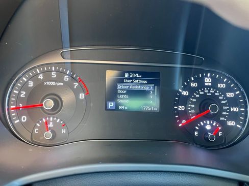 Used 2021 Kia Soul X-Line FWD image 12