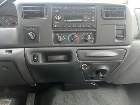Used 2002 Ford F350 Lariat image 21