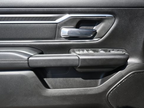 Used 2025 RAM 1500 Big Horn AWD/4WD image 16