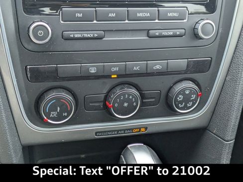 Used 2013 Volkswagen Passat 2.5 S image 20