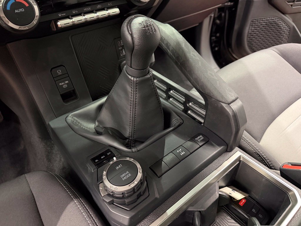 Used 2025 Toyota Tacoma TRD Off-Road AWD/4WD image 56
