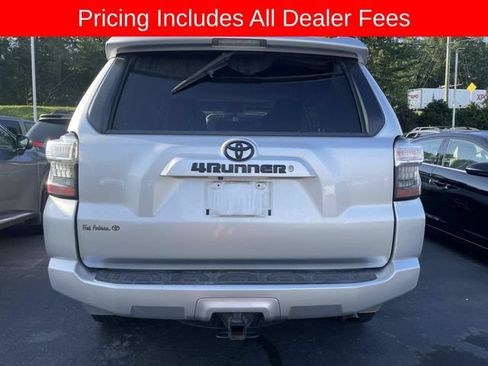 Used 2016 Toyota 4Runner SR5 Premium RWD image 6